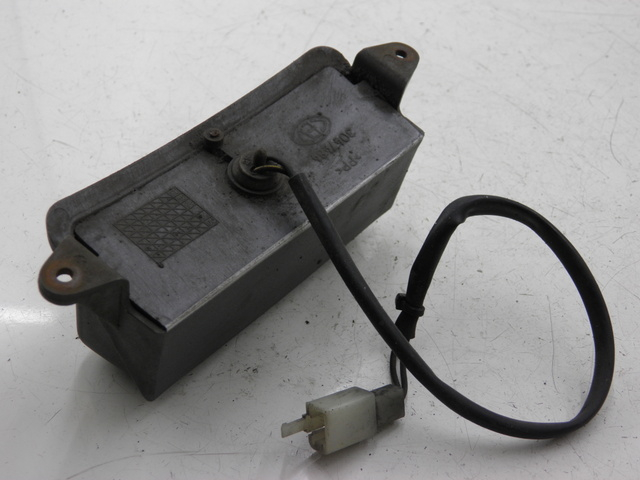 photo de LICENSE PLATE LIGHT PIAGGIO X9 125 (2000 - 2003) - Component detail