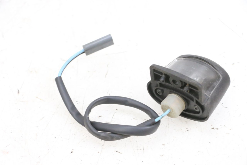 photo de LICENSE PLATE LIGHT YAMAHA XMAX X-MAX 125 (2006 - 2009) - Alternative perspective