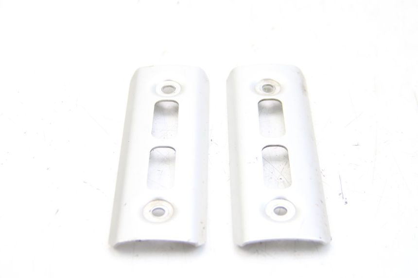 photo de RADIATOR SCOOP YAMAHA FZS FAZER 600 (2001 - 2003)