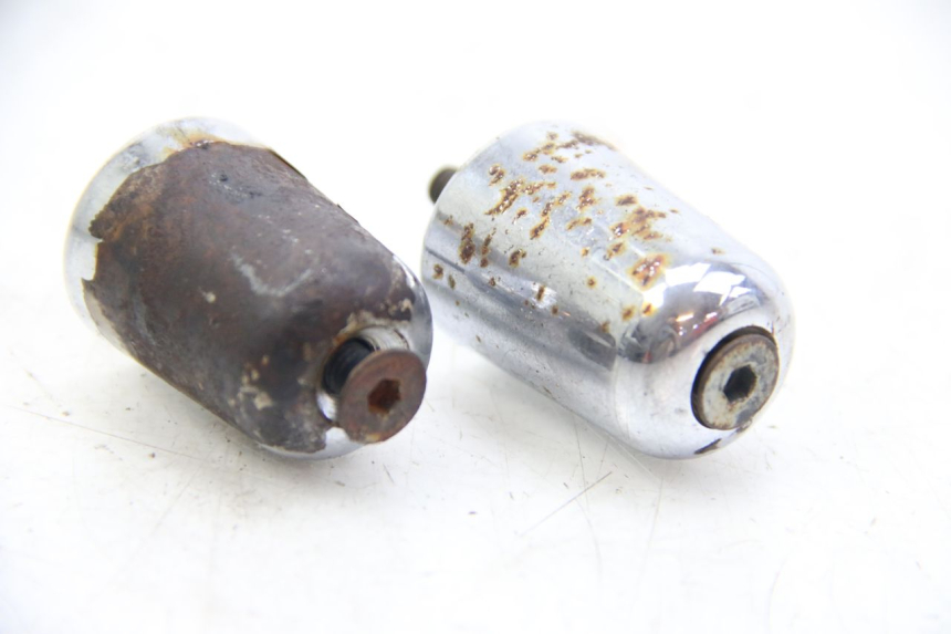 photo de HANDLEBAR END APRILIA ATLANTIC 500 (2002 - 2003)