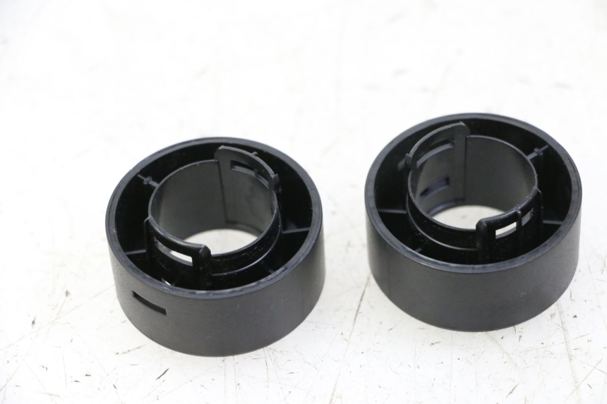 photo de HANDLEBAR END SEGWAY NINEBOT E2 1