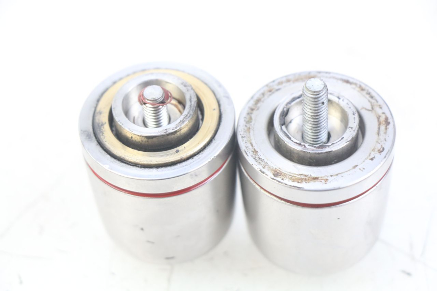 photo de HANDLEBAR ENDS YAMAHA FJR ABS 1300 (2006 - 2012) - Component detail