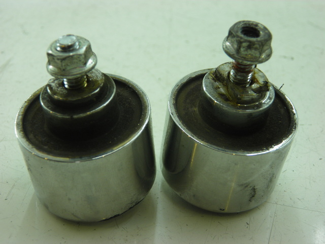 photo de HANDLEBAR ENDS HONDA FES S-WING SWING 125 (2007 - 2015)