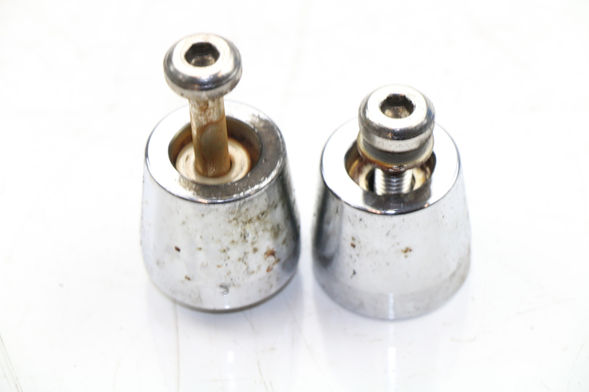 photo de HANDLEBAR ENDS KYMCO PEOPLE S 125 (2000 - 2008)