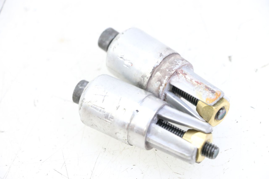 photo de HANDLEBAR ENDS PEUGEOT TKR TREKKER FURIOUS 50 (2005 - 2014)