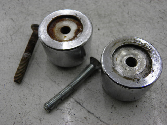 photo de HANDLEBAR ENDS PIAGGIO CARNABY 125 (2007 - 2011)