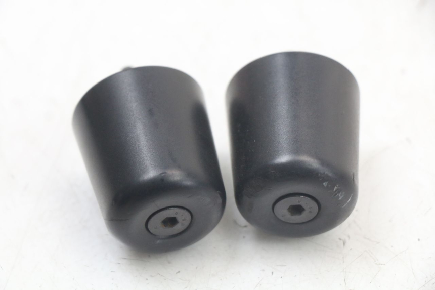 photo de HANDLEBAR ENDS PIAGGIO MP3 HPE 350 (2018 - 2020)