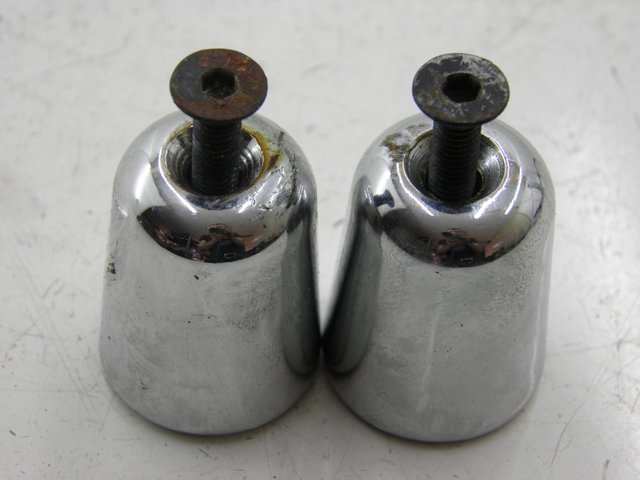 photo de HANDLEBAR ENDS PIAGGIO X8 125 (2004 - 2007)