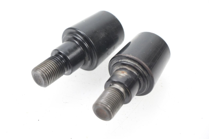 photo de HANDLEBAR END YAMAHA XMAX X-MAX 125 (2006 - 2009) - Zoom on usage condition