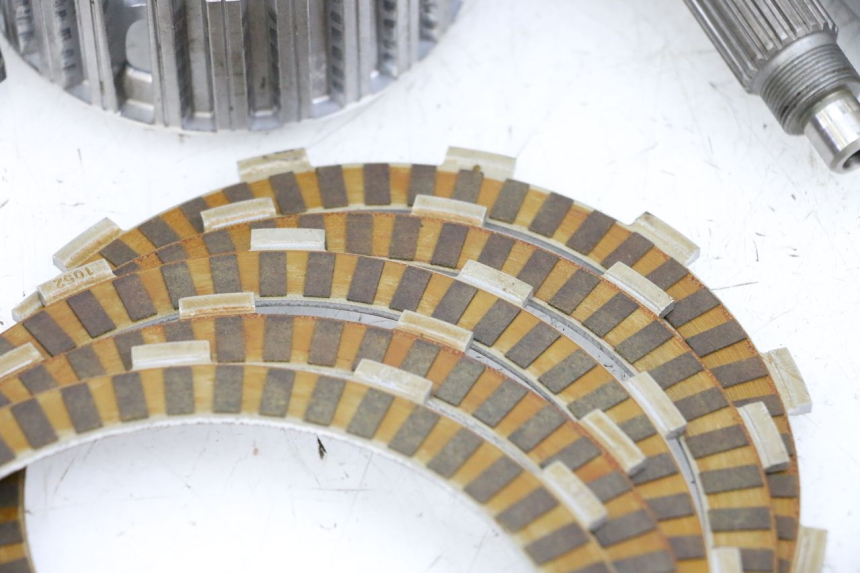 photo de CLUTCH SUZUKI BURGMAN EXECUTIVE ABS 650 (2006 - 2012) - Supplementary product photo