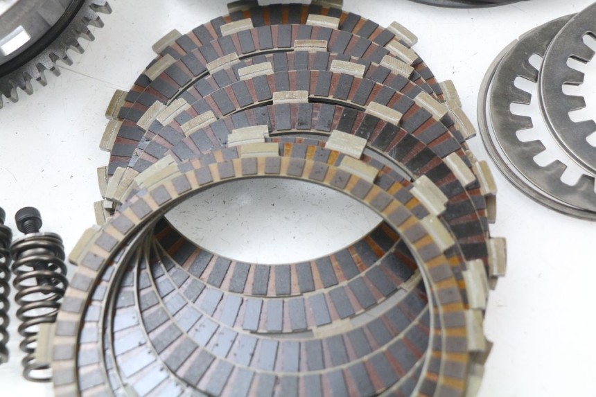 photo de CLUTCH SUZUKI GSX-R GSXR K16 1000 (2012 - 2016) - Distinctive features