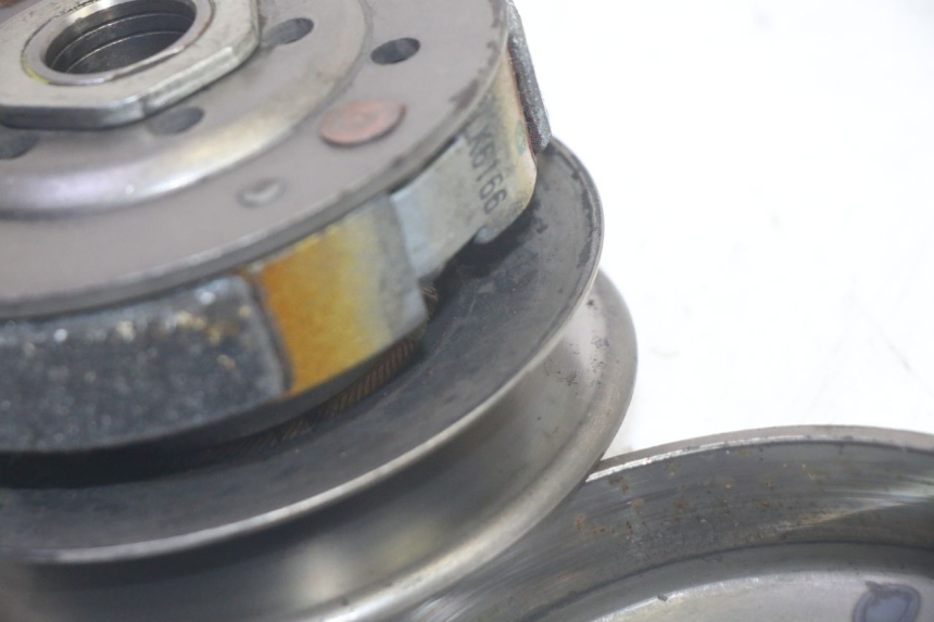 photo de CLUTCH PEUGEOT KISBEE 4T 50 (2010 - 2017) - Product overview