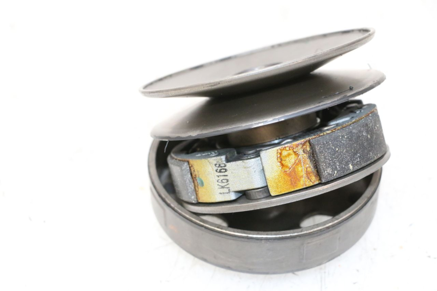 photo de CLUTCH PEUGEOT KISBEE 4T 50 (2018 - 2022) - Fixing points details