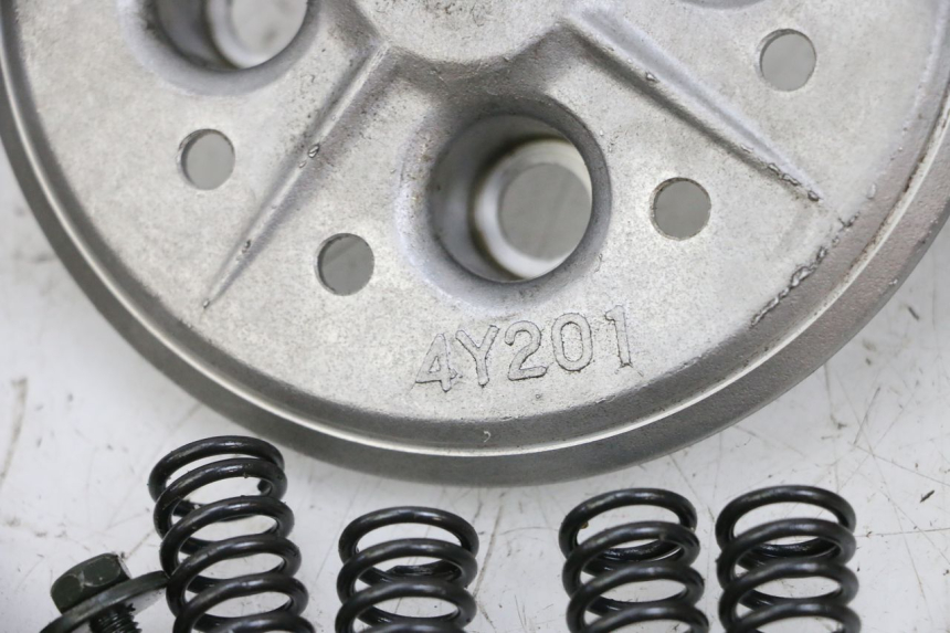 photo de CLUTCH YAMAHA TTR 125 (2000 - 2020) - Fixing points details