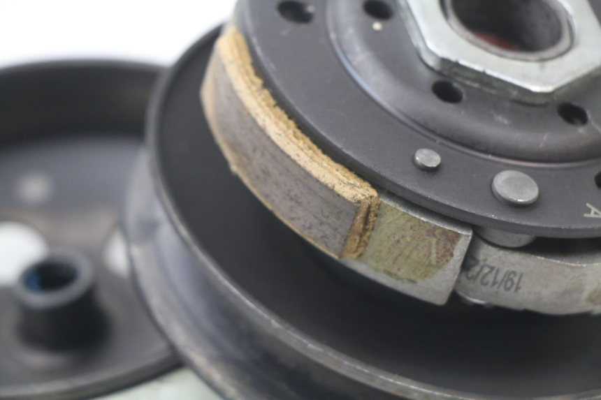 photo de CLUTCH UNIVERSAL BIKE ZN50QT-11B 50 (2018 - 2021)