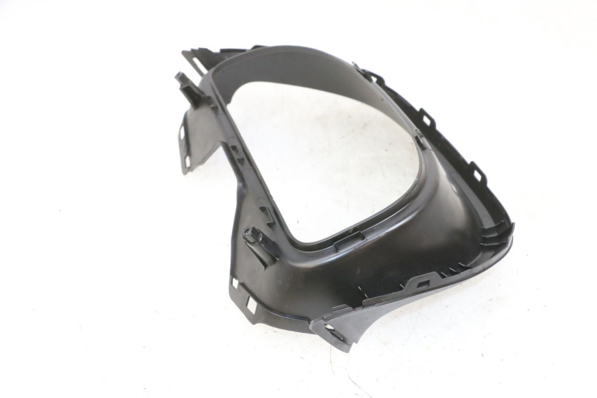 photo de SPEEDOMETER SURROUND SUZUKI BURGMAN 650 (2013 - 2020)