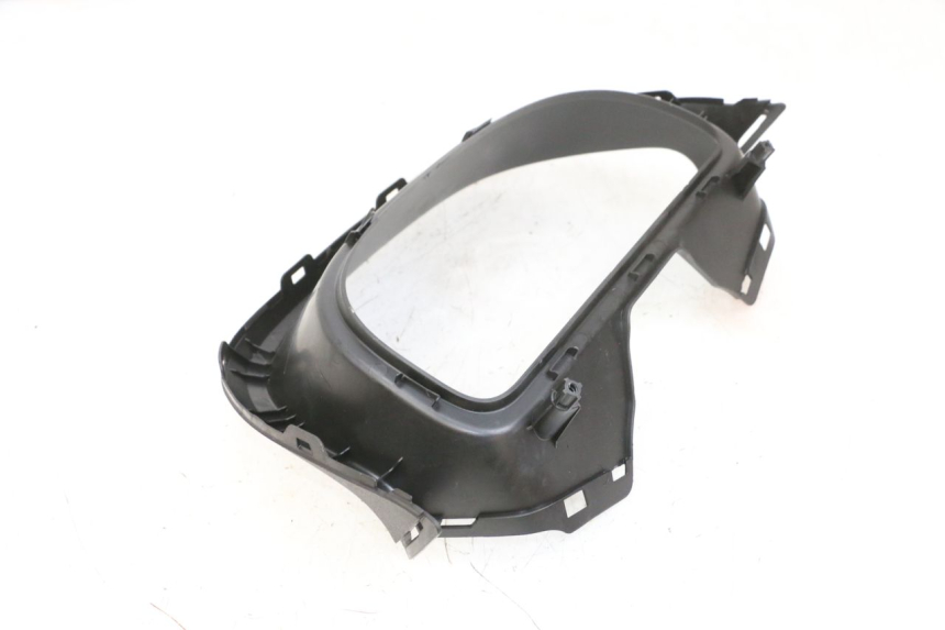 photo de SPEEDOMETER SURROUND SUZUKI BURGMAN 650 (2013 - 2020)