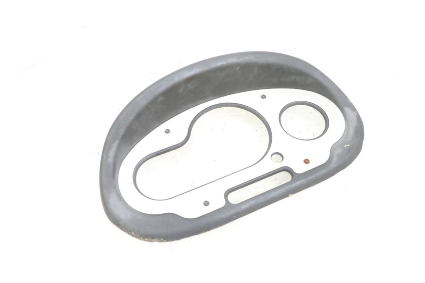 photo de SPEEDOMETER SURROUND PEUGEOT ELYSEO 125 (1999 - 2004) - Main view