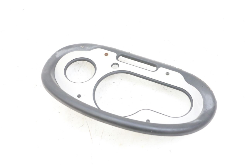 photo de SPEEDOMETER SURROUND PEUGEOT ELYSEO 125 (1999 - 2004) - Alternative perspective