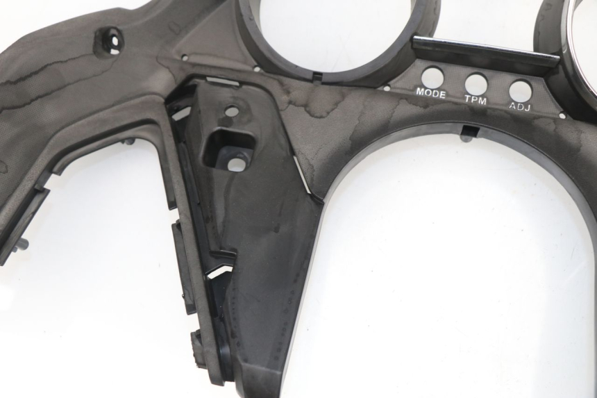 photo de SPEEDOMETER SURROUND KYMCO DINK STREET 125 (2009 - 2014)