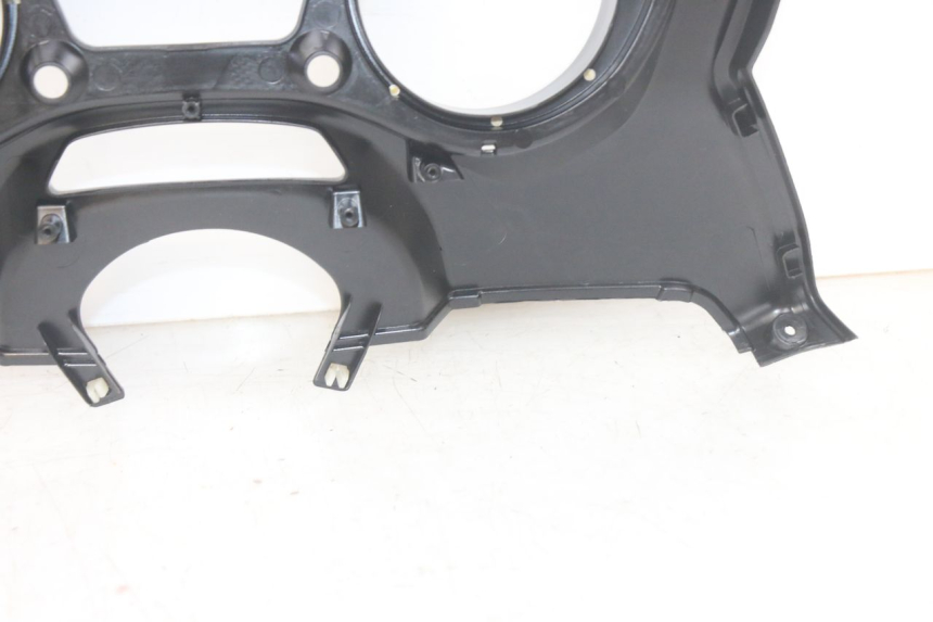 photo de SPEEDOMETER PANEL PIAGGIO MP3 HPE 300 (2019 - 2026) - Surface and material condition