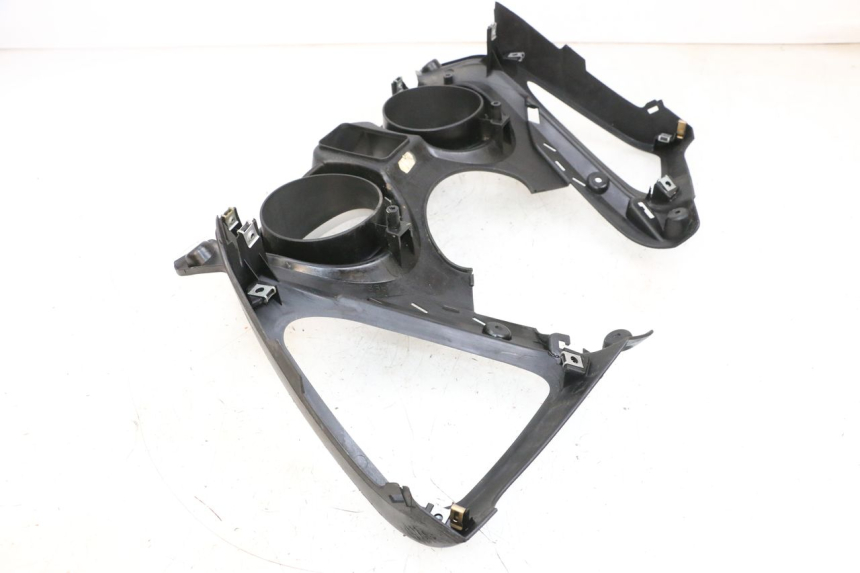 photo de SPEEDOMETER SURROUND YAMAHA X-MAX XMAX 125 (2010 - 2013) - Alternative perspective