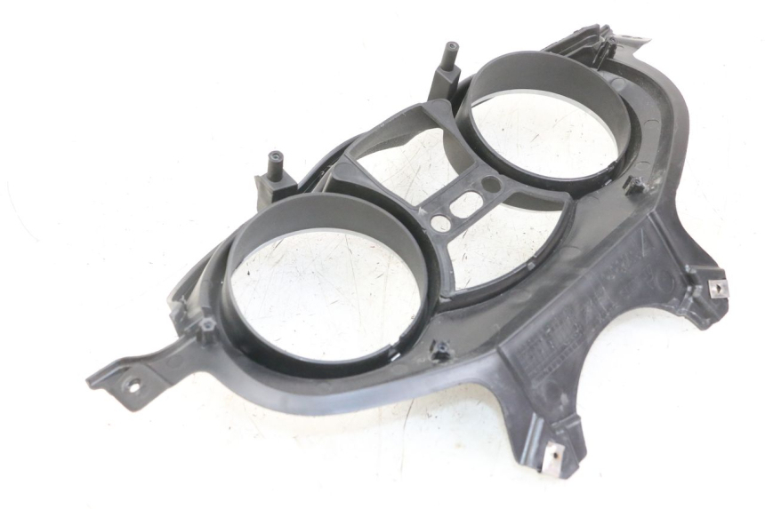 photo de SPEEDOMETER SURROUND PIAGGIO XEVO - X EVO 125 (2007 - 2016) - Zoom on usage condition