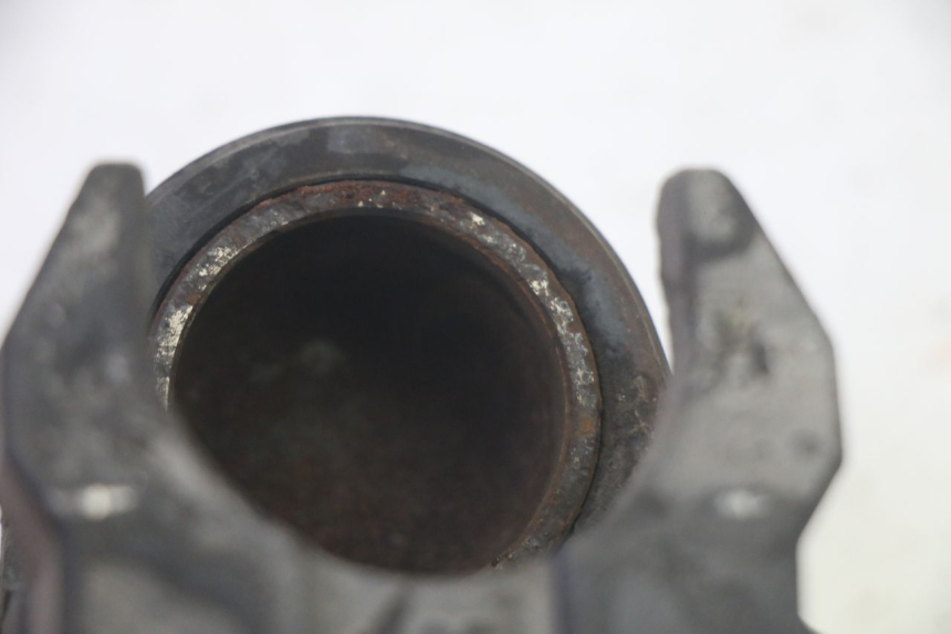 photo de REAR BRAKE CALIPER YAMAHA FJR ABS 1300 (2006 - 2012) - Fixing points details