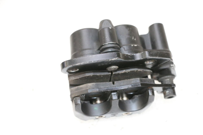 photo de REAR BRAKE CALIPER PIAGGIO MP3 HPE 300 (2019 - 2026) - Zoom on usage condition