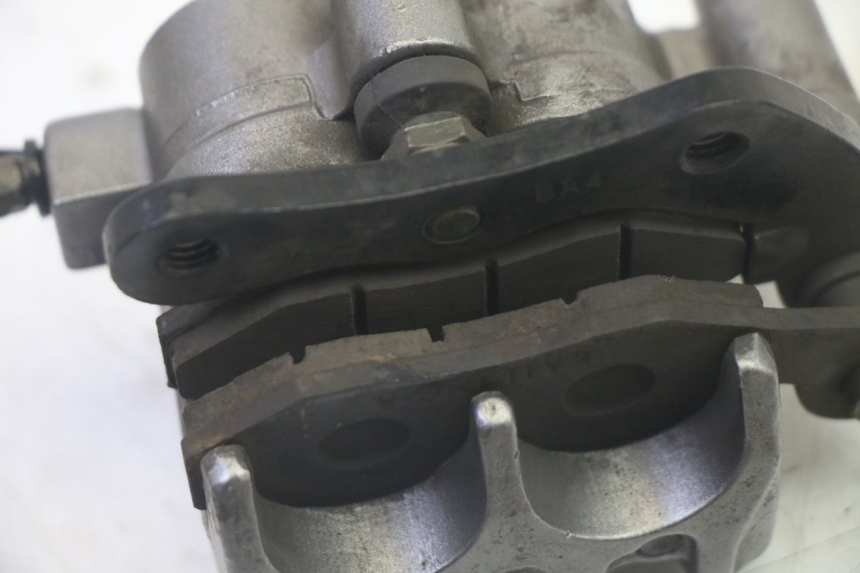 photo de REAR BRAKE CALIPER DAELIM VJ ROADWIN FI 125 (2008 - 2017) - Fixing points details