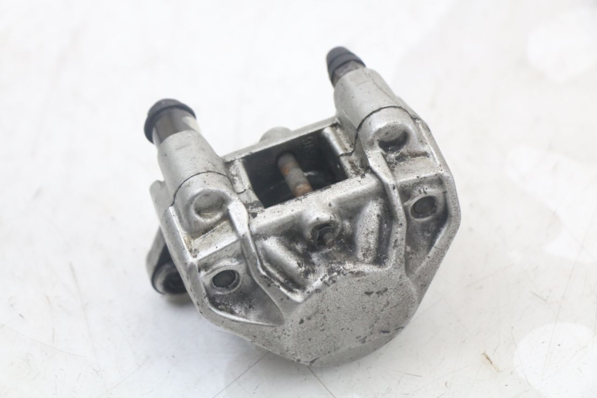 photo de REAR BRAKE CALIPER YAMAHA XMAX X-MAX 125 (2006 - 2009) - Technical close-up