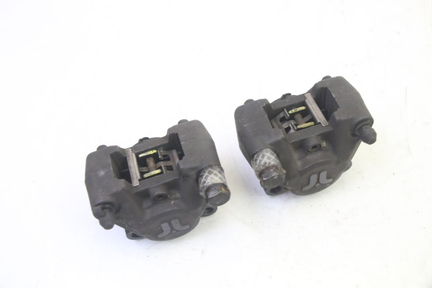 photo de FRONT BRAKE CALIPER QUADRO 4 4D 350 (2015 - 2018)