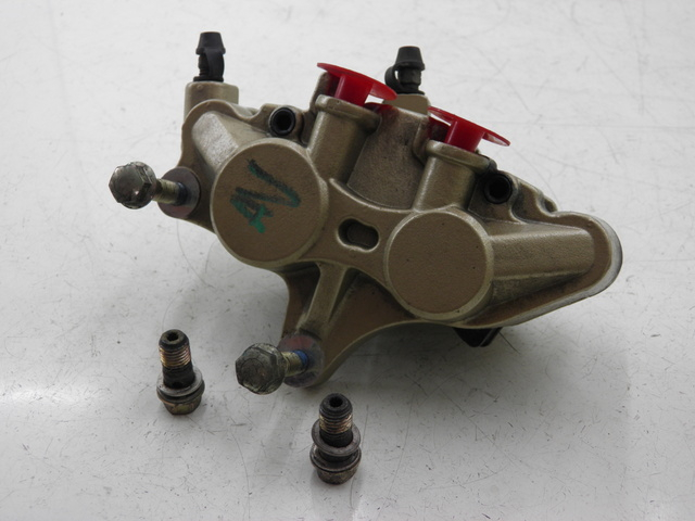 photo de FRONT BRAKE CALIPER DAELIM S2 FI 125 (2008 - 2017) - Main view
