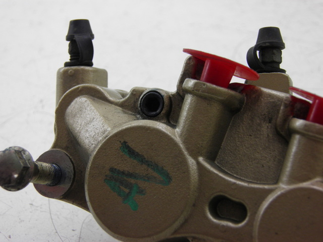 photo de FRONT BRAKE CALIPER DAELIM S2 FI 125 (2008 - 2017) - Component detail