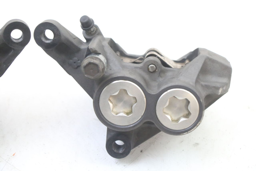 photo de FRONT BRAKE CALIPER YAMAHA FZ6 FAZER S2 600 (2007 - 2011)
