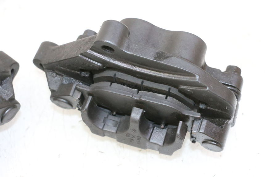 photo de FRONT BRAKE CALIPER YAMAHA FZ6 N FAZER 600 (2004 - 2006)