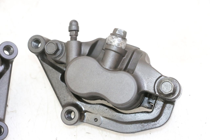photo de FRONT BRAKE CALIPER YAMAHA FZ6 N FAZER 600 (2004 - 2006)