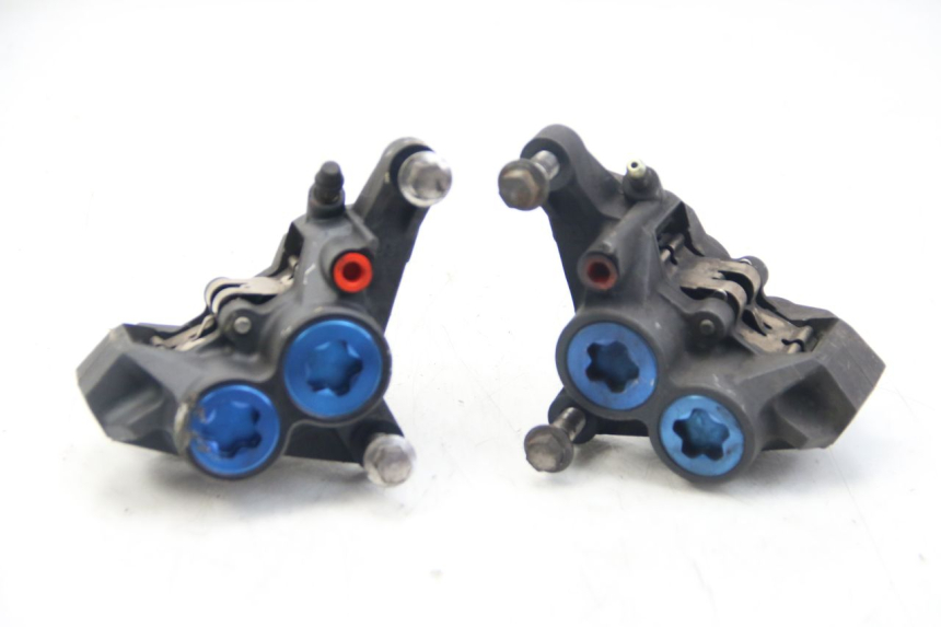 photo de FRONT BRAKE CALIPER YAMAHA FZS FAZER 600 (2001 - 2003)