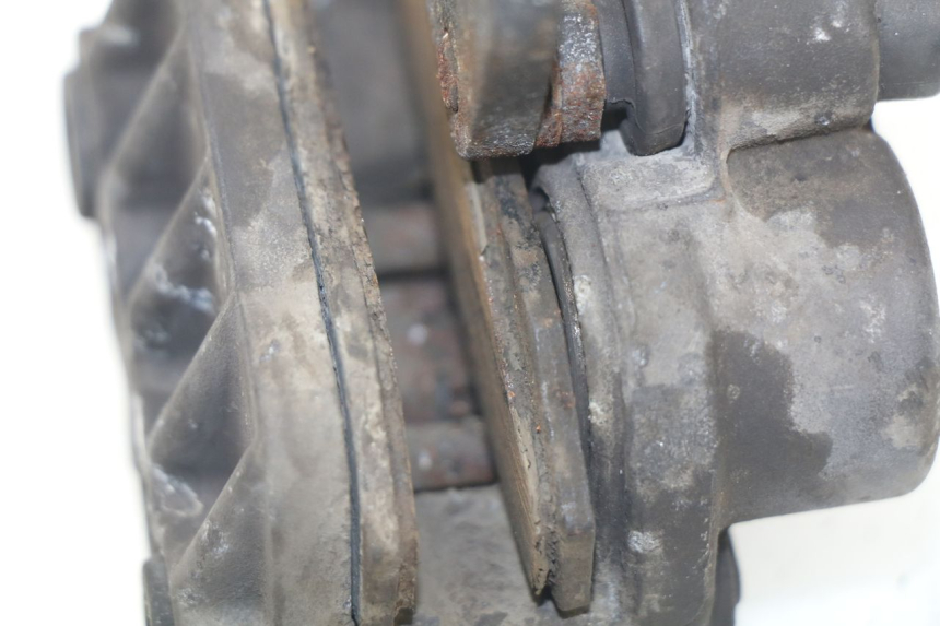 photo de FRONT BRAKE CALIPER PIAGGIO HEXAGON LX4 125 (1998 - 2001)