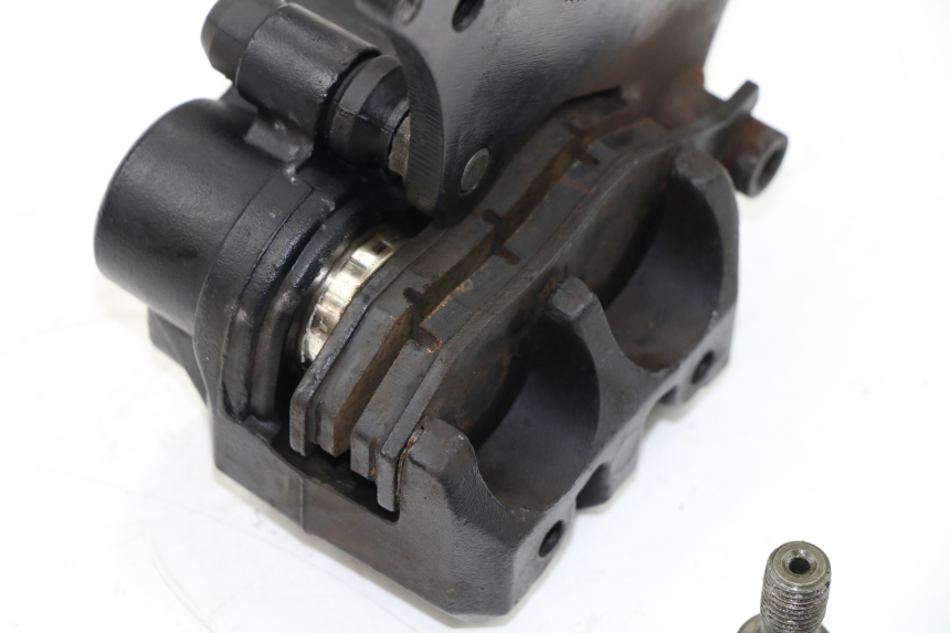 photo de FRONT BRAKE CALIPER LONCIN LX 125 (2010 - 2015)