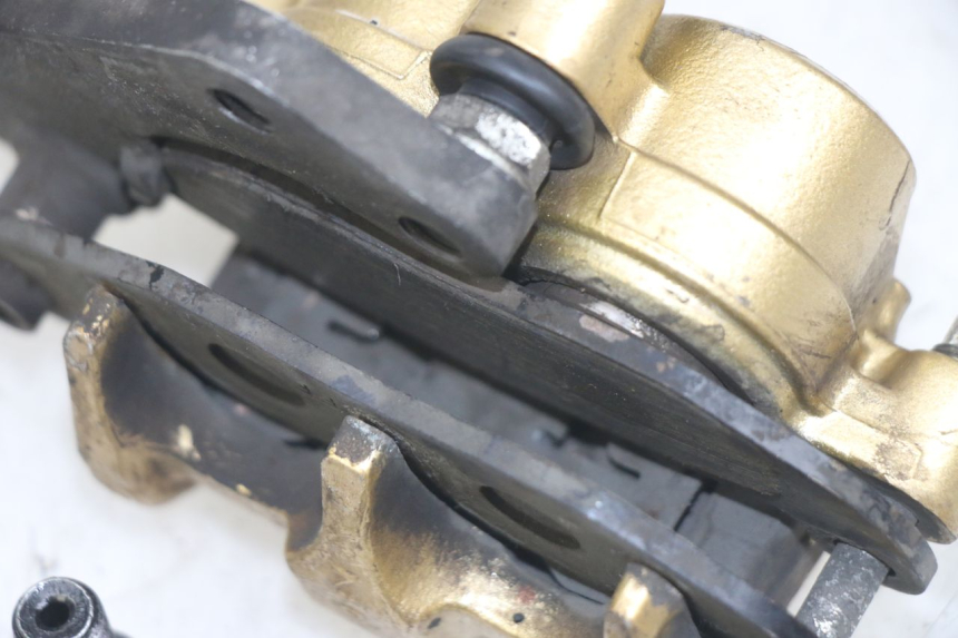 photo de FRONT BRAKE CALIPER PIAGGIO MEDLEY 125 (2016 - 2023)