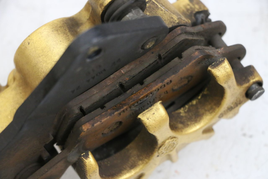 photo de FRONT BRAKE CALIPER PIAGGIO NEW TYPHOON 50 (2018 - 2021) - Zoom on usage condition