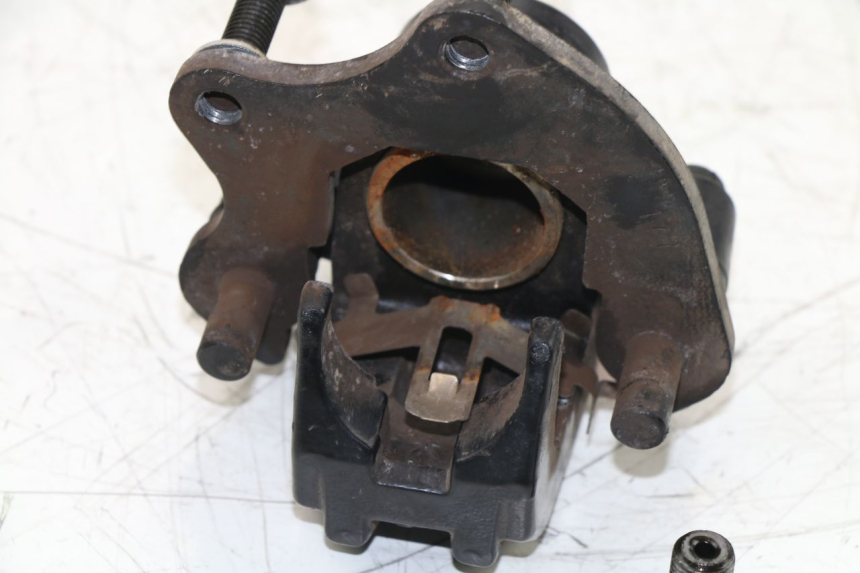 photo de FRONT BRAKE CALIPER PEUGEOT KISBEE 2T 50 (2010 - 2017)