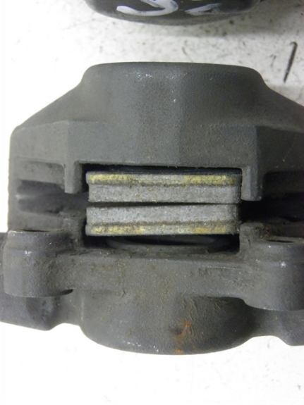 photo de FRONT BRAKE CALIPER PIAGGIO MP3 125 (2006 - 2014)