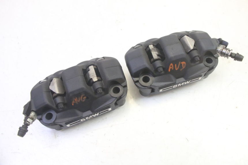 photo de FRONT BRAKE CALIPER BMW R GS 1250 (2021 - 2024) - Alternative perspective