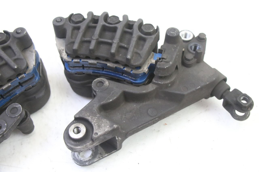 photo de FRONT BRAKE CALIPER HONDA ST PAN EUROPEAN 1300 (2002 - 2013)