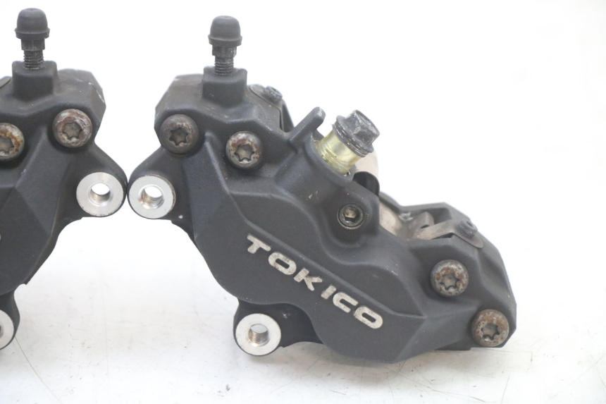 photo de FRONT BRAKE CALIPER SUZUKI GSX F GSXF 650 (2007 - 2015)