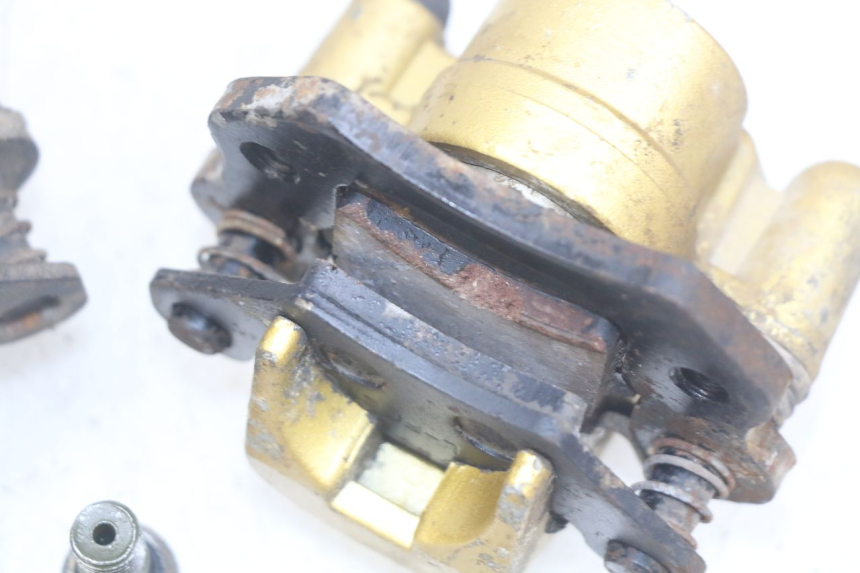 photo de FRONT BRAKE CALIPER SHINERAY XY250 STXE 250 (2006 - 2012)