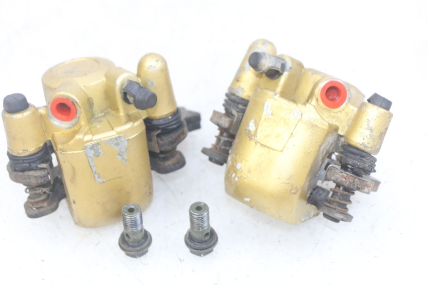 photo de FRONT BRAKE CALIPER SHINERAY XY250 STXE 250 (2006 - 2012)