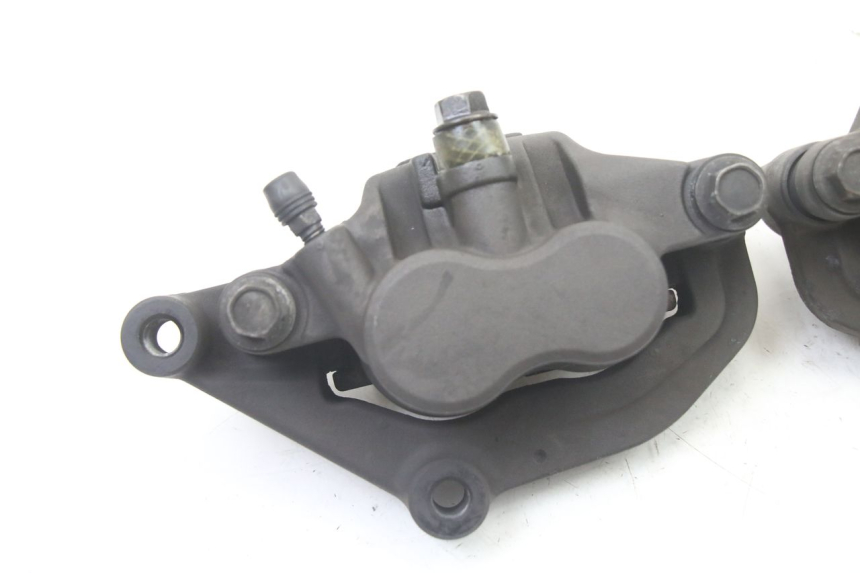 photo de FRONT BRAKE CALIPER YAMAHA XJ6 ABS 600 (2008 - 2016)